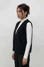 Colete Feminino em Pele Sintética com Bolso Interno