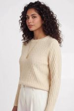 Blusa Feminina em Tricô Texturizado Favos com Decote Redondo