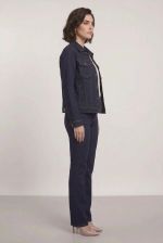 Jaqueta Feminina Jeans com Bolsos e Botões Metálicos