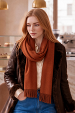 Xale Feminino Liso em Acrílico