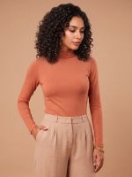Blusa Feminina Básica em Viscolycra com Gola Chaminé