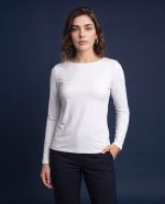 Blusa Feminina Básica em Malha com Decote Canoa
