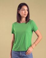 Blusa Feminina Básica Manga Curta em Viscolycra com Decote Canoa