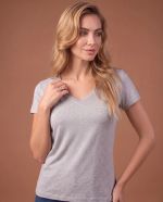 Blusa Feminina Básica Manga Curta em Viscolycra com Decote V