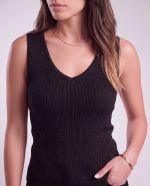 Regata Feminina em Malha Retilínea com Lurex e Decote V