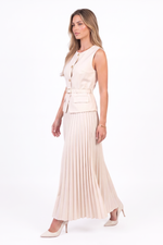 Conjunto Feminino Colete e Saia Plissada com Cinto