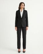 Blazer Feminino Clássico Em Sarja Com Recortes De Alfaiataria