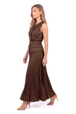 Conjunto Feminino Colete e Saia Plissada com Cinto