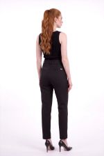 Calça Feminina Cenoura de Alfaiataria com Cintura Alta