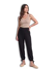 Calça Feminina Aladim Plissada com Barra Ajustável