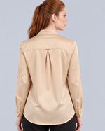Camisa Feminina Acetinada Slim com Martingale