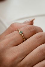 Anel Aurora Esmeralda e Diamante