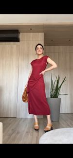 Vestido Torção Malha Premium Carmim