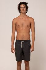 SHORT LONGO DIFERENCIADO ADULTO SIDE CUT