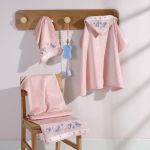 TOALHA BANHO CAPUZ BABY STAR PONTO CRUZ  DOHLER