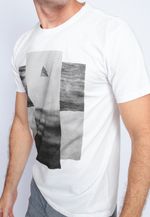 Camiseta Sal Bruno Zanin - The Sea Collage