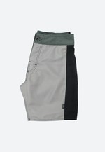 BOARDSHORT TRILHA - VERDE E PRETO