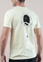 CAMISETA OUT OF THE - CREME