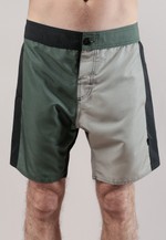 BOARDSHORT TRILHA - VERDE E PRETO