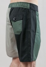 BOARDSHORT TRILHA - VERDE E PRETO