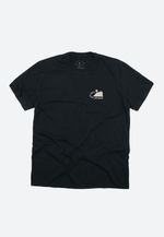 CAMISETA WHEN THE RIVER LOOKS BACK - PRETA