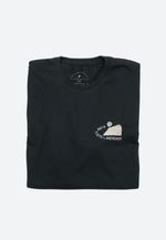 CAMISETA WHEN THE RIVER LOOKS BACK - PRETA
