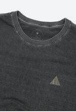 CAMISETA NOY EVERY RIVER SEEK THE OCEAN - PRETO