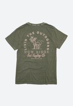 CAMISETA LIVIN THE OUTDOOR - VERDE MUSGO 