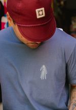 CAMISETA CAVALEIRO DAS ARTES COLLAB SAL + THIPAN - MARINHO