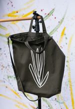 TOTEBAG ART DEPARTMENT COLLAB THIAGO THIPAN - VERDE