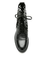 Bota Studio 92 