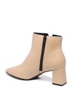 Bota Rebecca Horn 