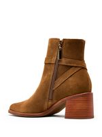 Bota Camurça Refúgio Cortina 