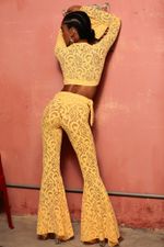 CALÇA BOCA DE SINO LACE AMARELA | YELLOW LACE BELL BOTTOM PANTS