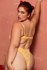 BODY DEMI LACE AMARELO | YELLOW LACE DEMI BODYSUIT