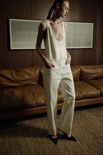Vestido Mini Cetim Off White - SOL BRAND X THAISE JURIATTI | Off-White Satin Mini Dress – SOL BRAND X THAISE JURIATTI