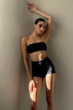 Short Under Cintura Alta Preto | High-Waist Under Shorts Black