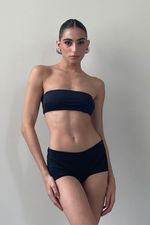 Short Under Cintura Baixa Preto | Low-Rise Under Shorts Black
