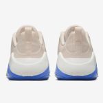 Tênis Nike Air Zoom Bella 7 Feminino Branco Off