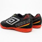 Chuteira Futsal Umbro Techno II Infantil Preto 