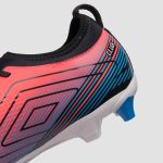 Chuteira Campo Umbro Top Speed Club Unissex Rosa