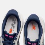 Tênis New Balance Fresh Foam 680V9 Feminino Bege