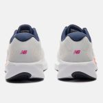 Tênis New Balance Fresh Foam 680V9 Feminino Bege