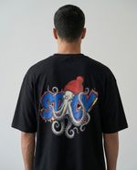 Camiseta over Stacy Preto