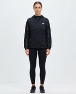 Jaqueta New Balance Black Line