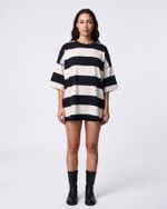 Camiseta Oversized Off Duty