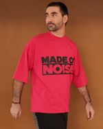 Camiseta Oversized Made of Noise 