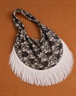 Bolsa Maxi Lace - Franjas de Cetim