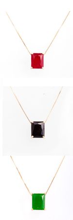 Colar Sentidos em Ouro 18k com Jade Vermelha, Jade Verde e Ônix – Design Elegante 