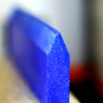 TIRA DE POLIURETANO AZUL CHANFRADO V 30x5mm 80SH